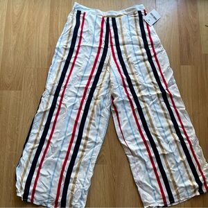 Forever 21 cropped white striped pants super cute gaucho wide leg size MEDIUM